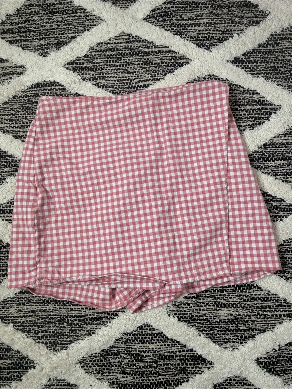 HOLLISTER Ultra High-Rise PINK/WHITE Gingham Wrap Front SKORT Small